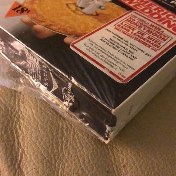 American Pie: American Wedding - VHS - New and Mostly Sealed! - Picture 3 of 5